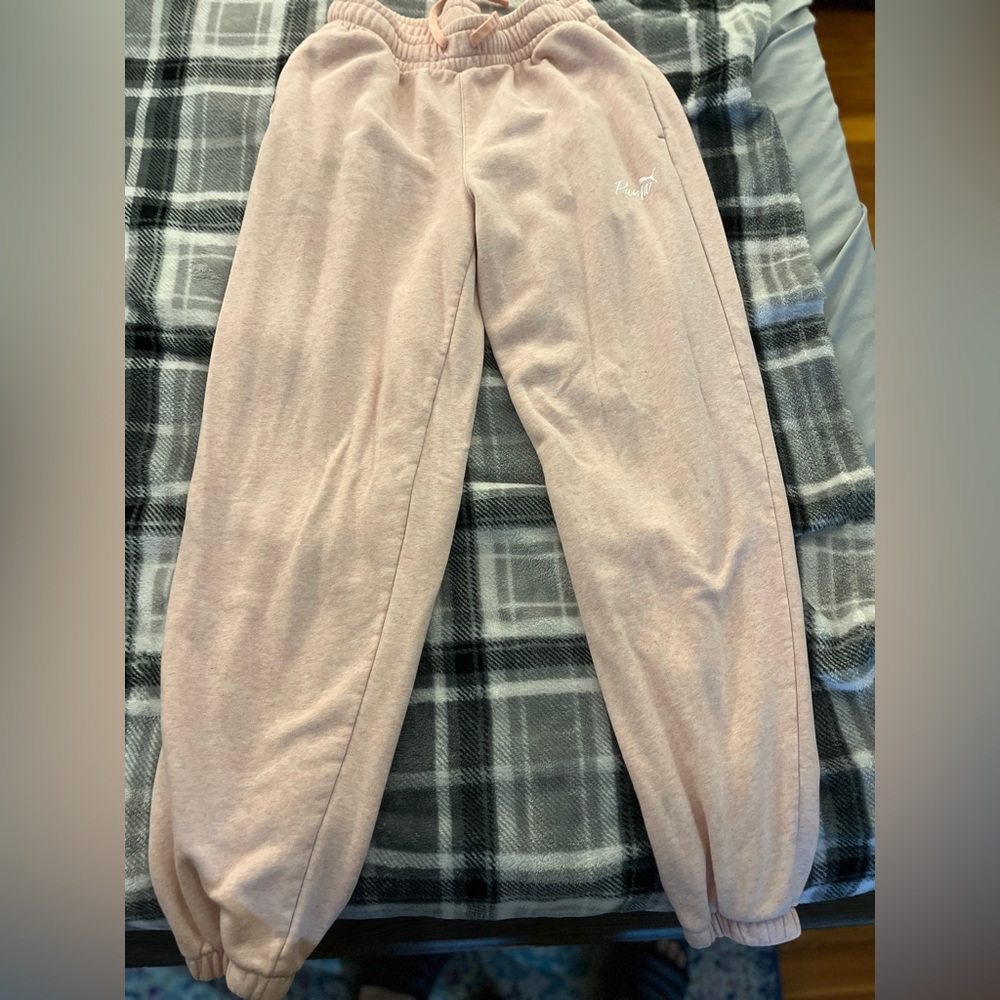 Puma pink sweatpants S